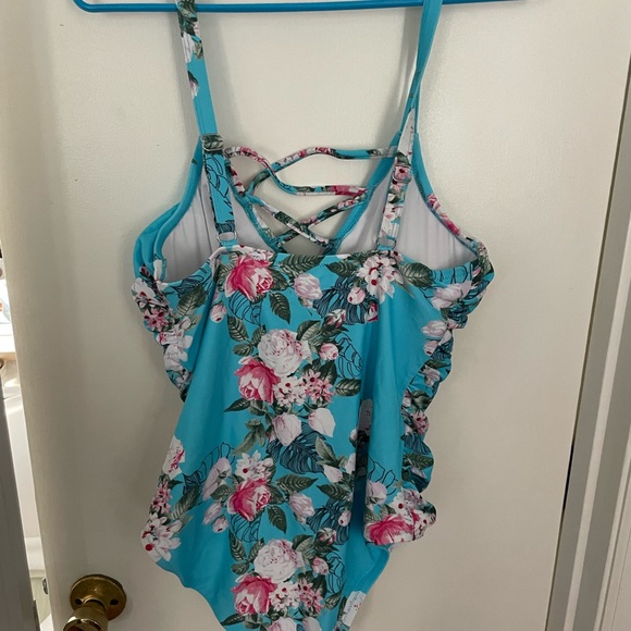 Cupshe 2x - Picture 3 of 3